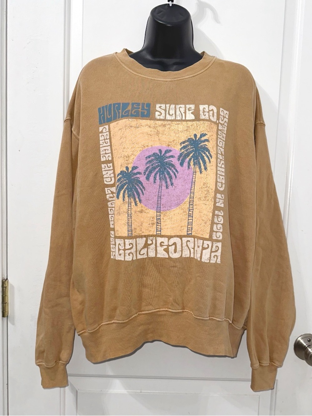Hurley Lovely Day Boyfriend Pullover, size Large - Picture 4 of 9